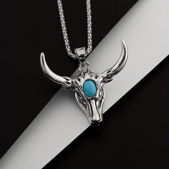 🏺 Men's Retro Bull Head Turquoise Necklace 🏺 - Picture 4 of 5